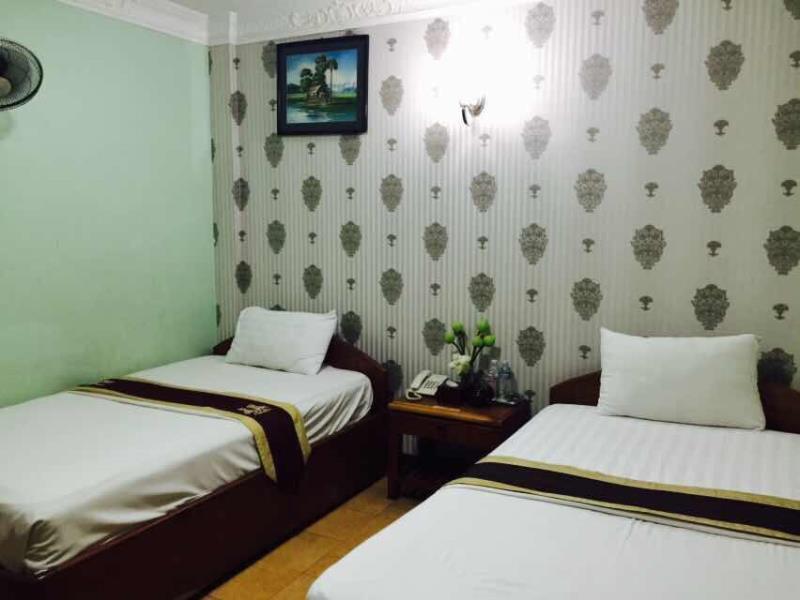Flamingos Hotel Phnom Penh Exterior photo